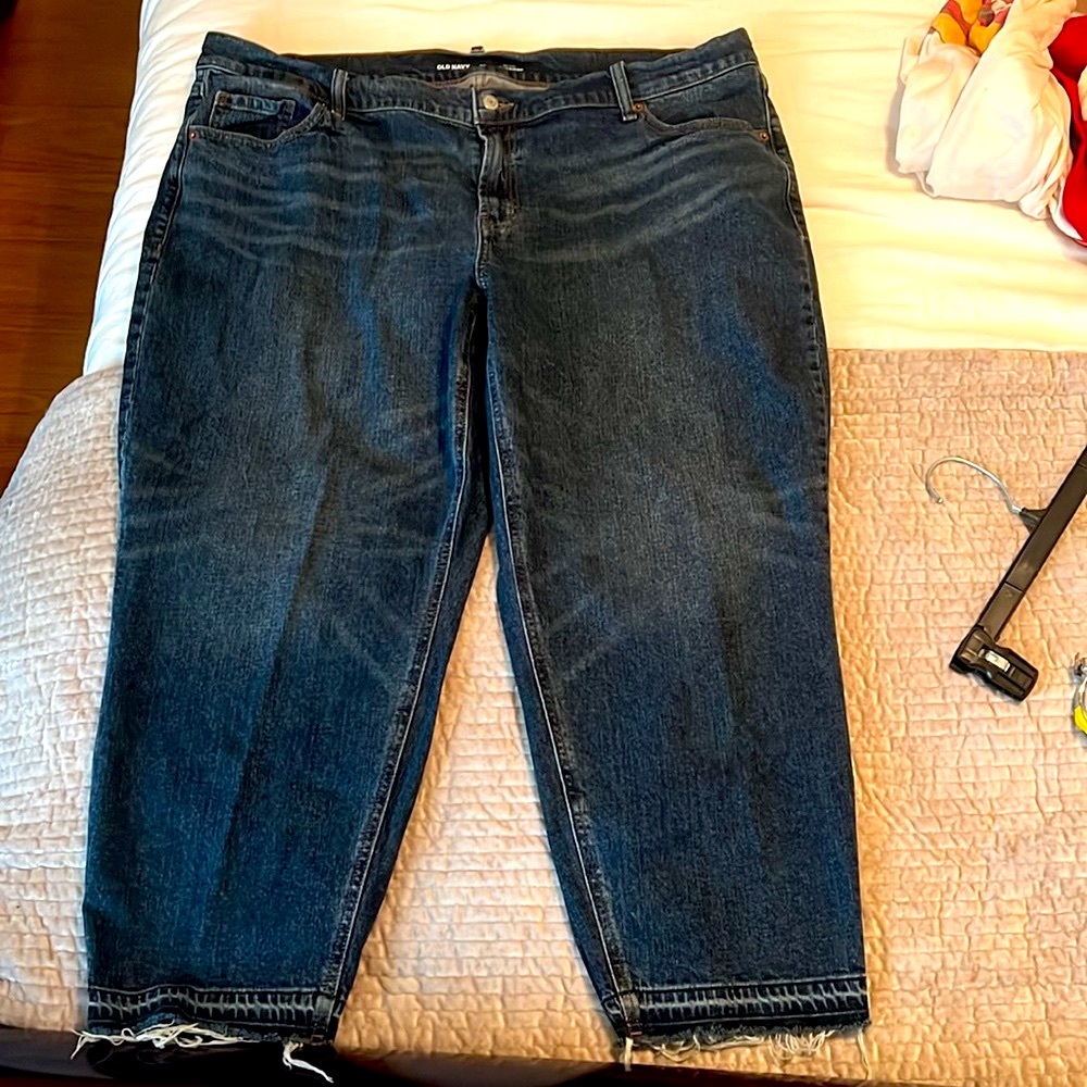 Old navy boyfriend mid rise raw hem Blue Jeans